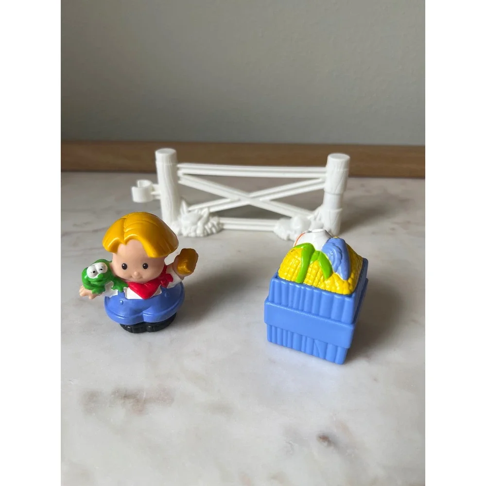 Fisher-Price Little People Replacement Blue Basket Crate Corn Shoe Produce Farm